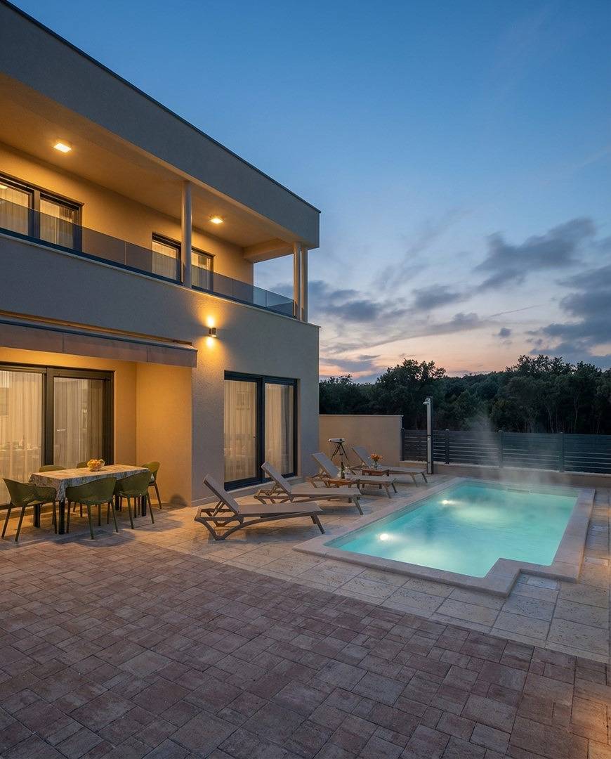 New amazing holiday house with pool in Vinkuran, Südküste Istrien