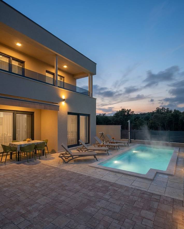 New amazing holiday house with pool in Vinkuran, Südküste Istrien