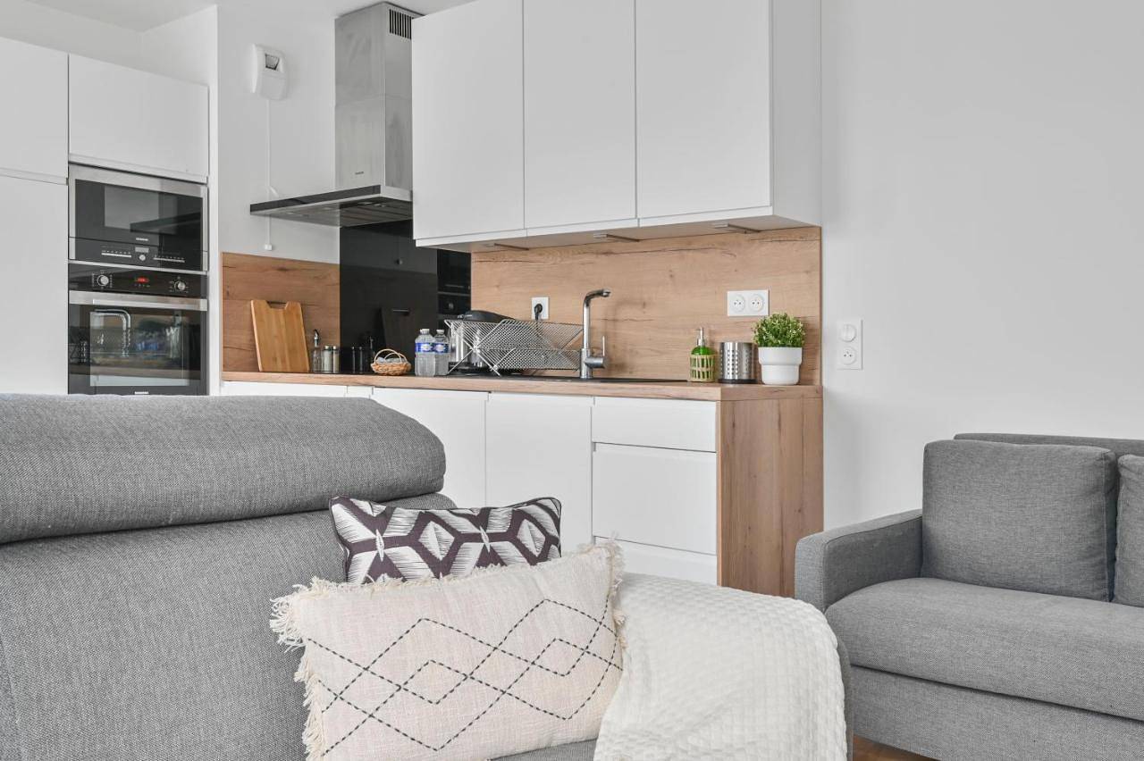 Appartement entier, Two-Bedroom Apartment in Massy, Essonne