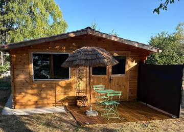Maison de campagne pour 2 personnes, avec jardin ainsi que terrasse et vue à Gond-Pontouvre