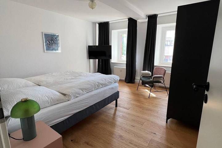 Ganze Wohnung, Neu - Zehnthof Salon in Würzburg, Fränkisches Weinland