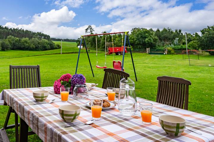 Casa rural para 6 personas, con jardín, Familias con niños en Carreño - 2