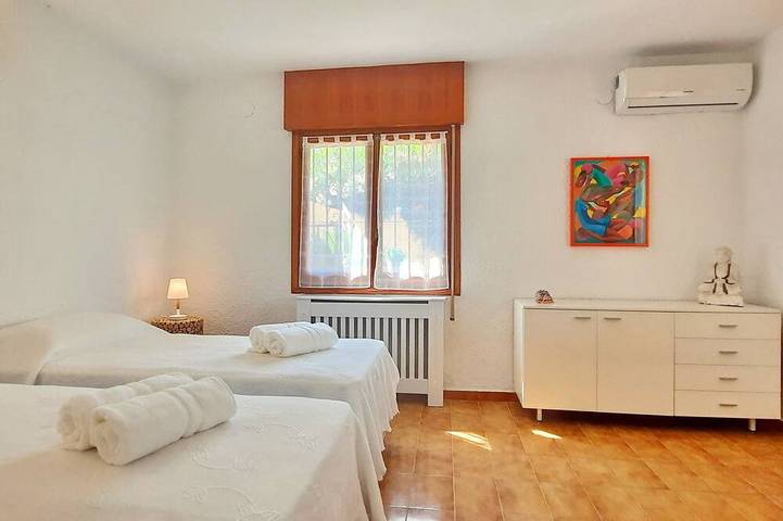 Villa für 4 Personen, mit Balkon und Garten in Moraira - 2