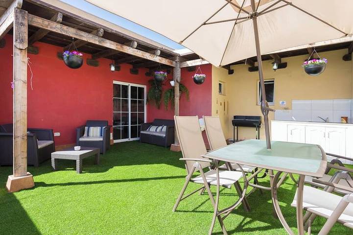 Casa vacanza per 9 persone, con idromassaggio in San Isidro