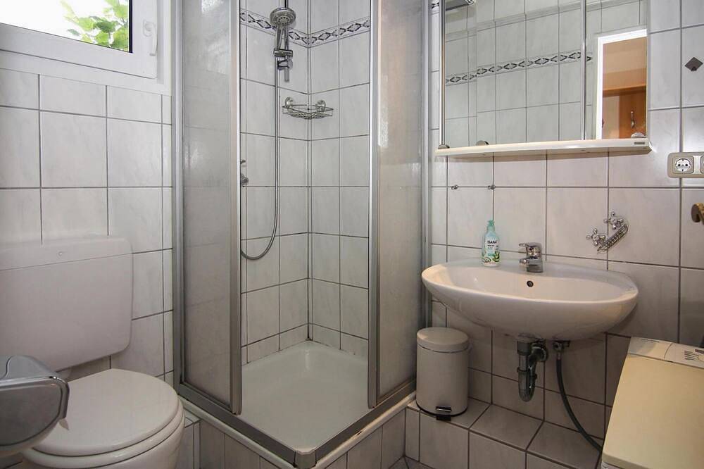 Attraktiver Bungalow in Warwerort an der Nordsee in Warwerort, Dithmarschen