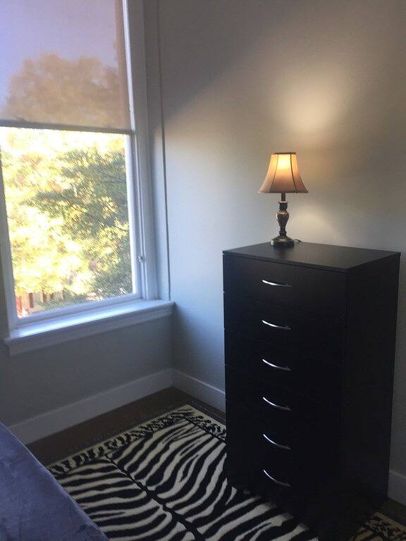 Ganze Wohnung, A01 - Herz der Künste - Das nächste Vcu Mcv Quirk Hote der King Suite West Broad Condo in Richmond, Virginia