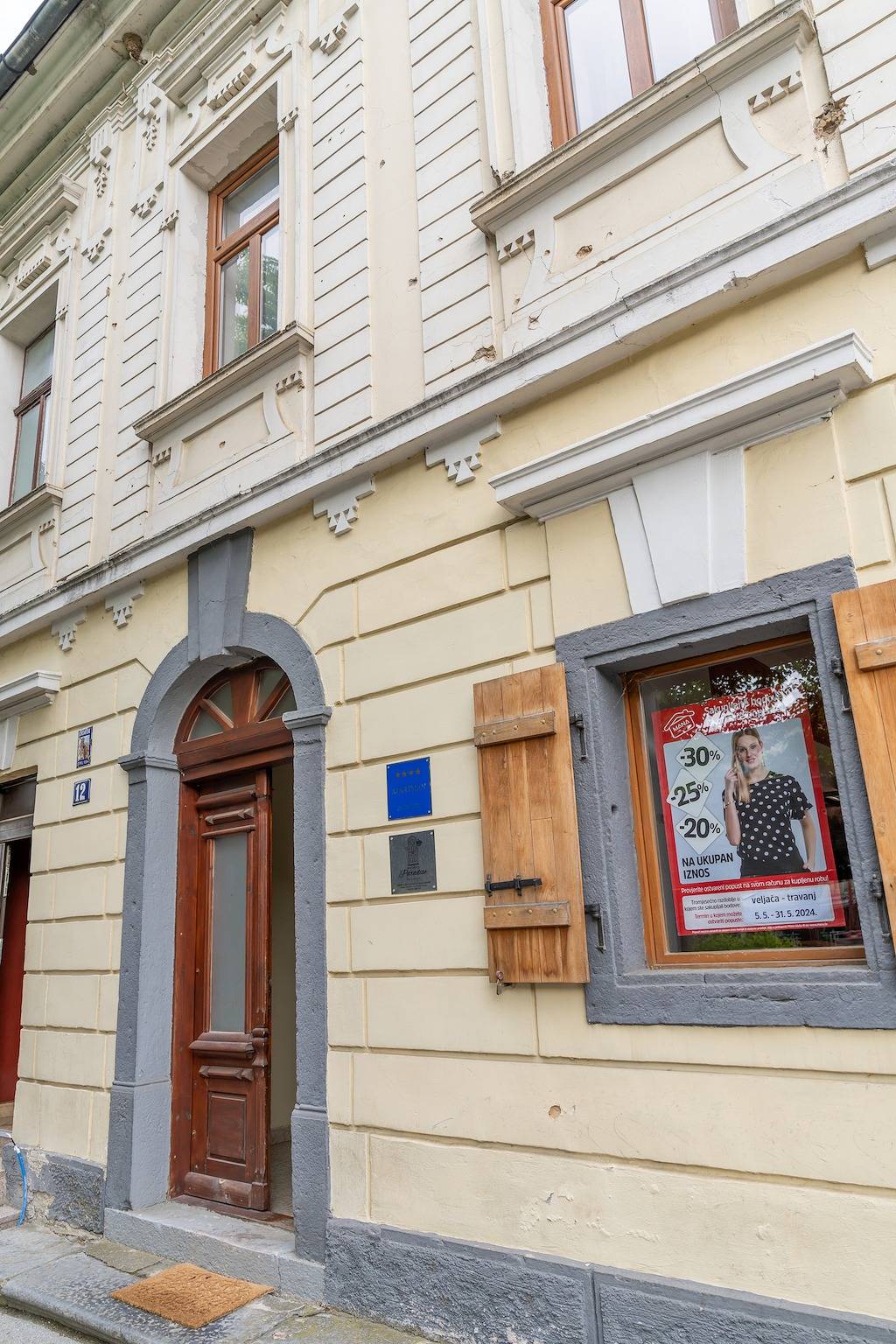 Ganze Wohnung, 1-Zimmer-Ferienwohnung mit Terrasse Otocac, Velebit A-20517-b in Prozor, Lika-Senj