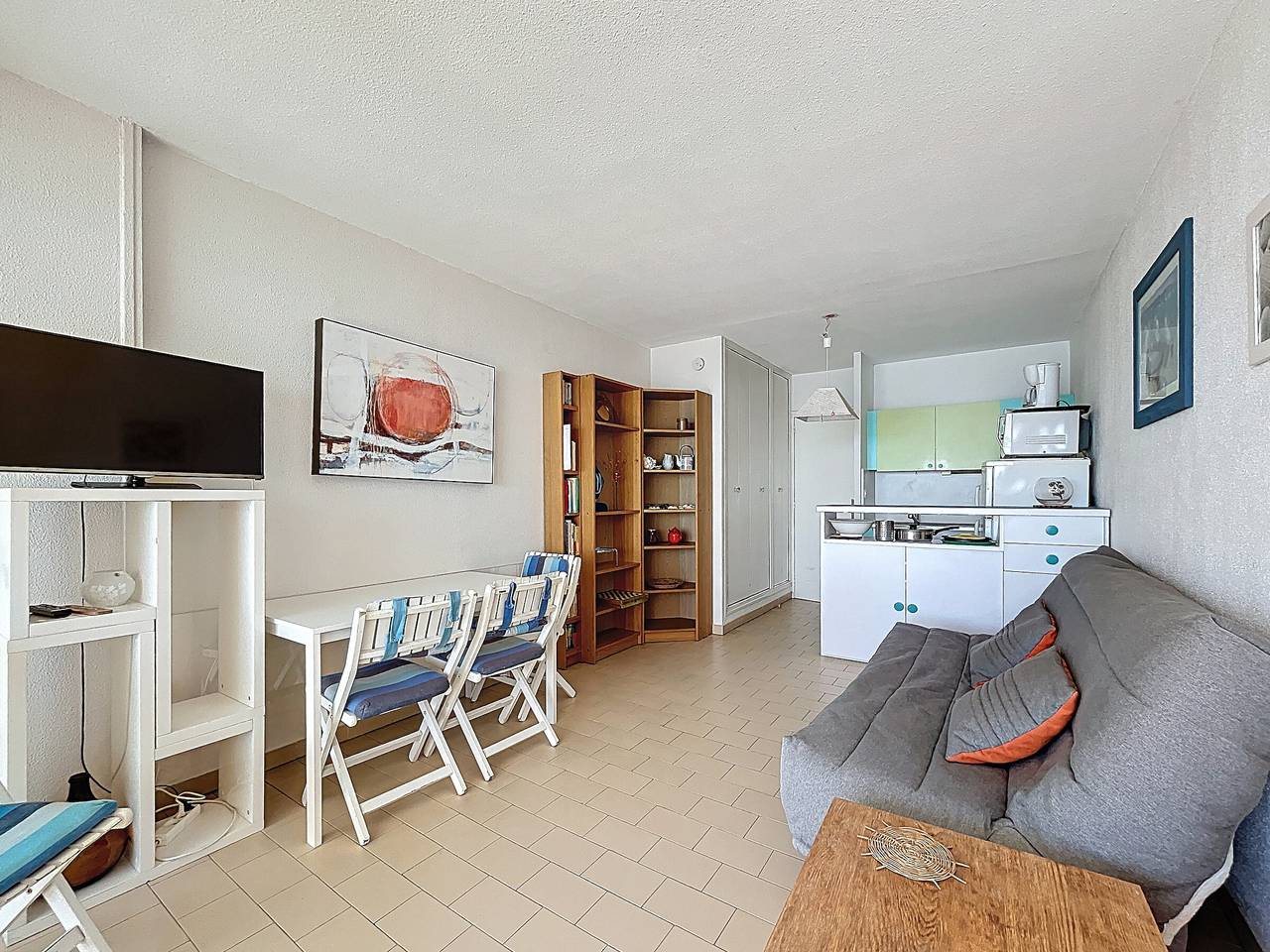 Ganze Wohnung, Studio mit Kabine am Meer, Parkplatz und Haustiere erlaubt in Mauguio, Côte d'Améthyste