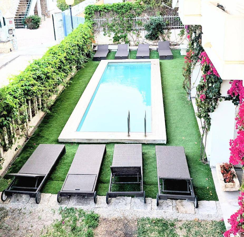 Appartement entier, Villa with Private Pool in Playa de Muro, Muro