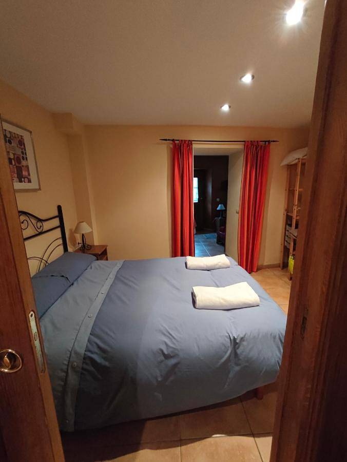 Gîte pour 2 personnes, avec jardin, animaux acceptés à Porté-Puymorens - 3