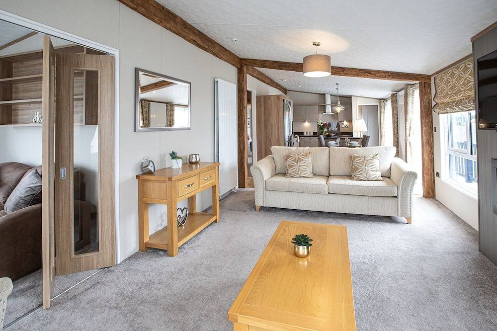 Stewarts Resort Lodge 8  -  a lodge that sleeps 6 guests  in 2 bedrooms in St Andrews, Fife region