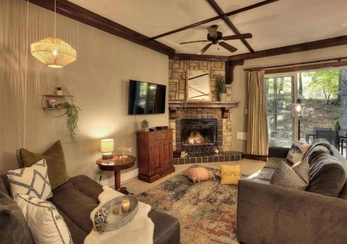 Casa de vacaciones para 4 personas, con terraza además de piscina y jacuzzi - 1