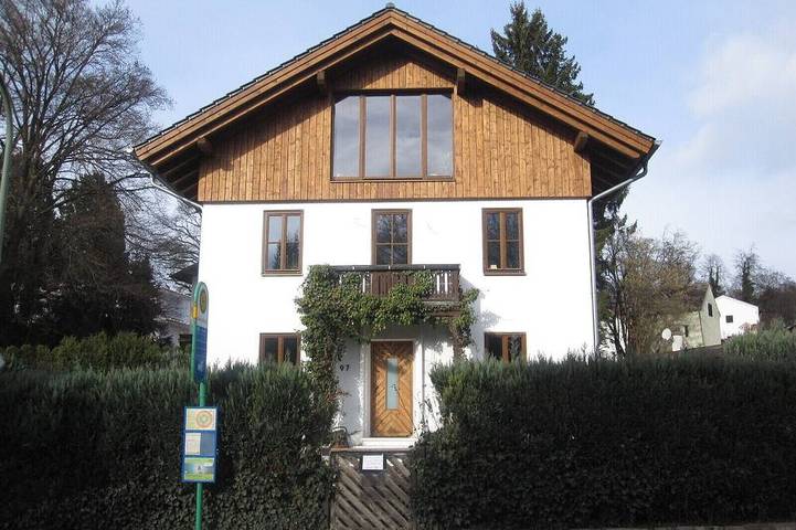 Ferienwohnung für 4 Personen, mit Terrasse und Garten in Tutzing