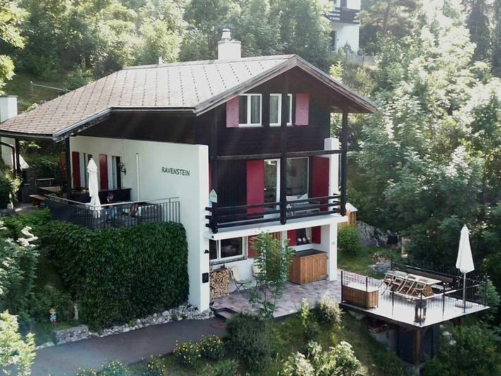 Ferienhaus für 6 Personen, mit Balkon und Terrasse in Fiesch