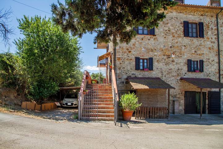 Apartamento entero, Apartamento 'Vecchio Molino - 5' con terraza compartida, jardín compartido y Wi-Fi in Gavorrano, Provincia de Grosseto