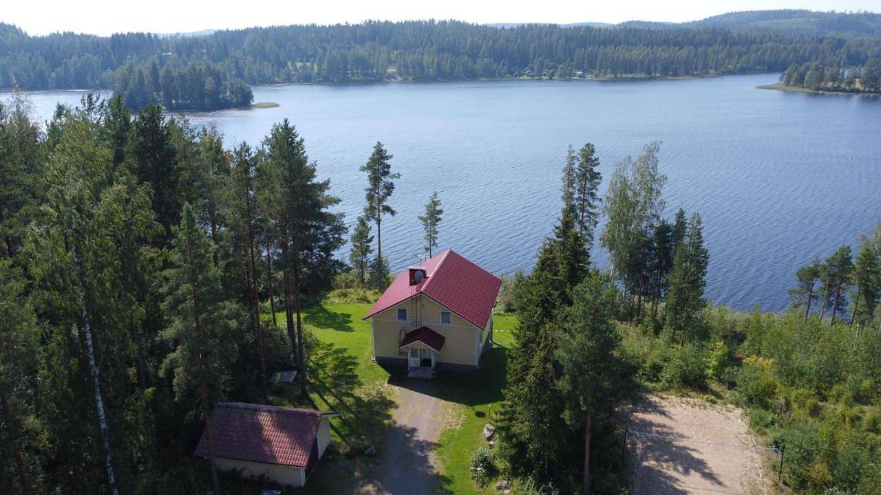 Villa Rantakallio with jacuzzi in Parikkala, Südkarelien