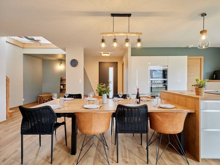 Location de vacances pour 8 personnes, avec terrasse et jardin à Gouville-sur-Mer - 2