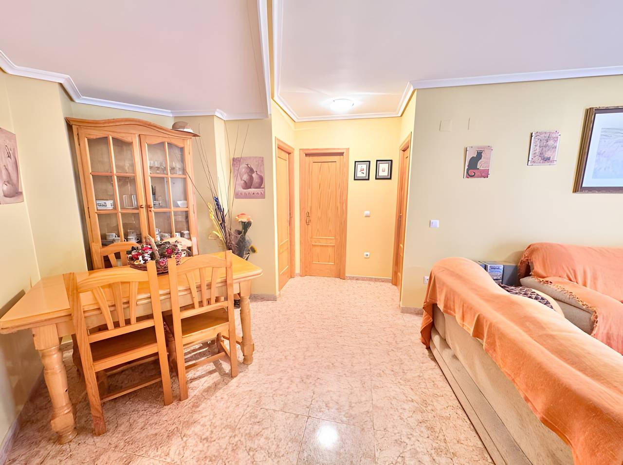 Apartamento entero, Apartamento 'Lopimar Aurora' con piscina compartida, Wi-Fi y aire acondicionado in Canet de Berenguer, Costa de Valencia
