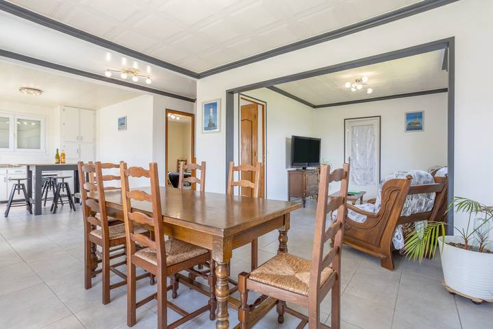Maison de vacances 'Maison Proche Du Port Plage Et Surf' avec terrasse privée, jardin privé et Wi-Fi in Saint-Guénolé, Penmarch
