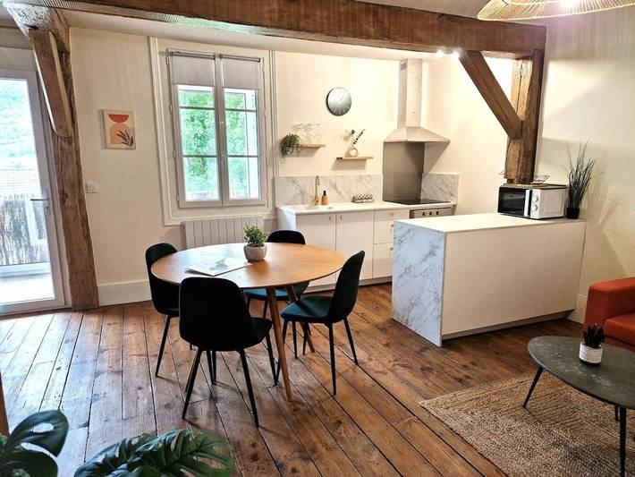 Appartement de vacances pour 4 personnes, avec balcon et vue, animaux acceptés
