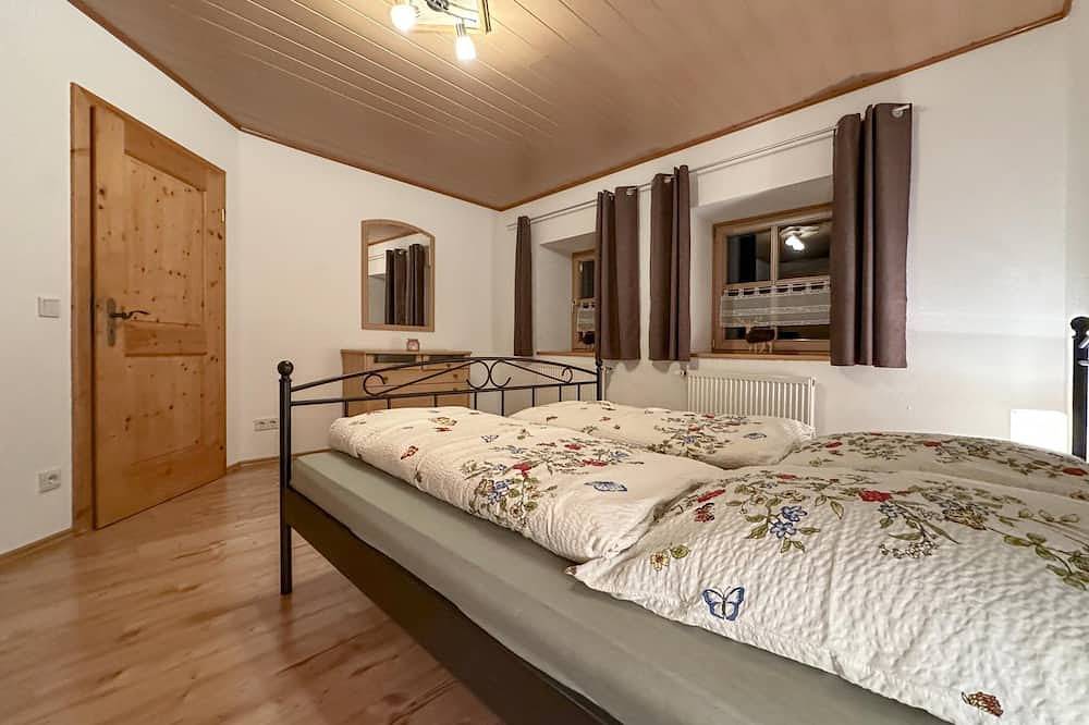 Ganze Wohnung, Moderne Wohnung mit Terrasse im Bayerischen Wald in Viechtach, Ostbayern