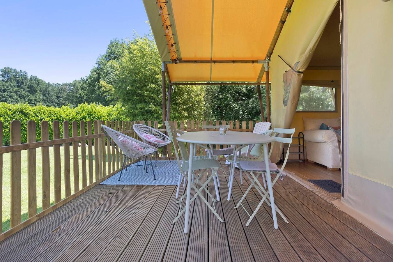 Lodge “La Forêt” in the Heart of Périgord – Comfort and Relaxation for Families in Saint-Sauveur (Dordogne), Périgord Pourpre