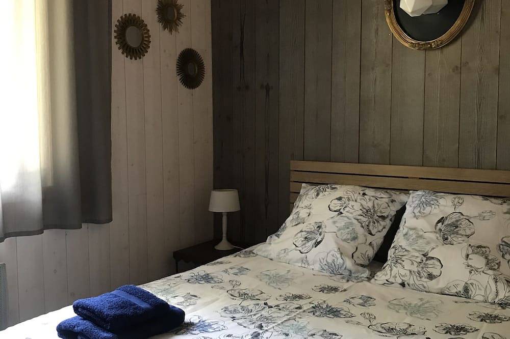 Charming wooden house*** typical of the Basin in the heart of the forest with bicycles in Biganos, Arcachon region