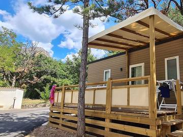 Camping für 6 Personen in Moustiers-Sainte-Marie, Provence, Bild 2