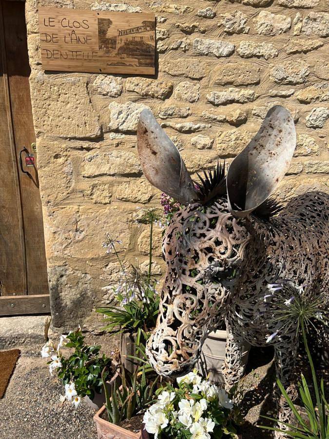 Location de vacances pour 2 personnes, avec jardin ainsi que piscine et vue à Vézac - 4