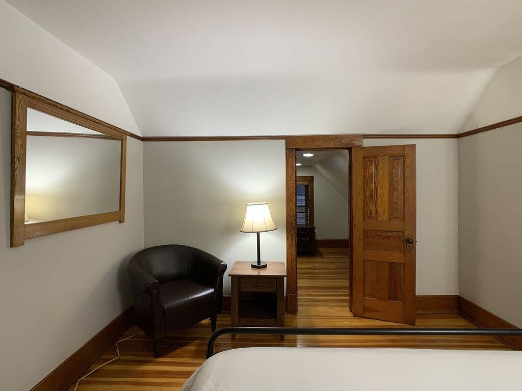 Außergewöhnliche neue Auflistung Decorah Craftsman Bungalow in Decorah, Winneshiek County