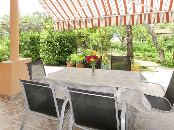 Ferienhaus für 10 Personen, mit Balkon und Garten in Sukosan - 3