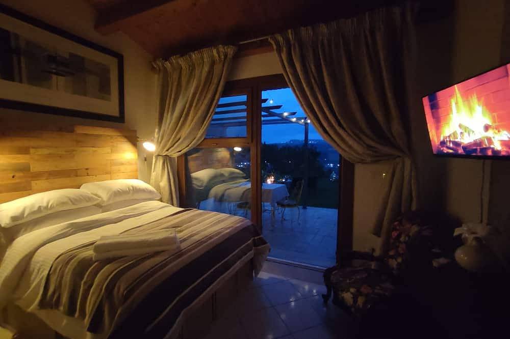 Apartamento entero, Studio apartment with hot tub and patio in peaceful countryside! in Penne, Provincia de Pescara