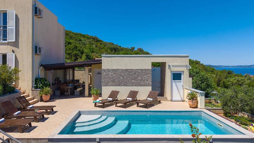 Ferienhaus mit Meerblick für 10 Personen, mit Balkon und Garten in Kroatien - 4