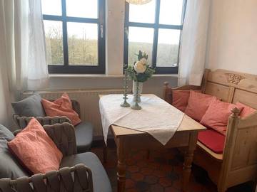 Ferienwohnung für 2 Personen, mit Terrasse und Garten in Sommerach