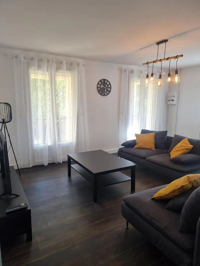 Apartamento de vacaciones para 6 personas, con jardín y vistas - 1