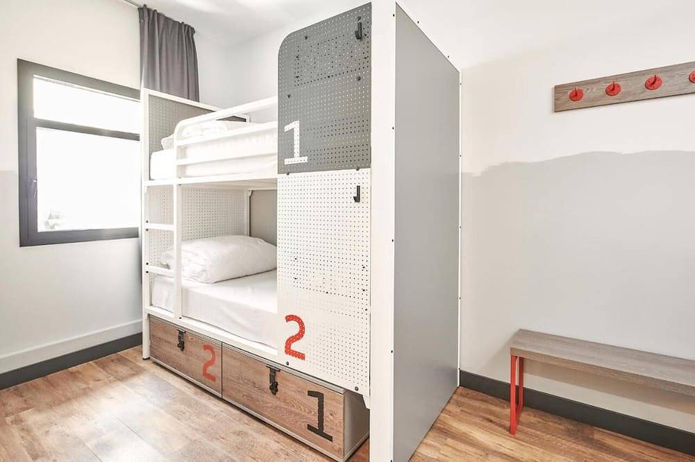 Rooftop terrace, City Center Madrid, perfect for big groups! in Centro (Madrid), Madrid