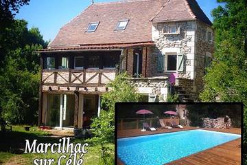 Gîte pour 10 personnes, avec jardin et terrasse, animaux acceptés à Marcilhac-sur-Célé