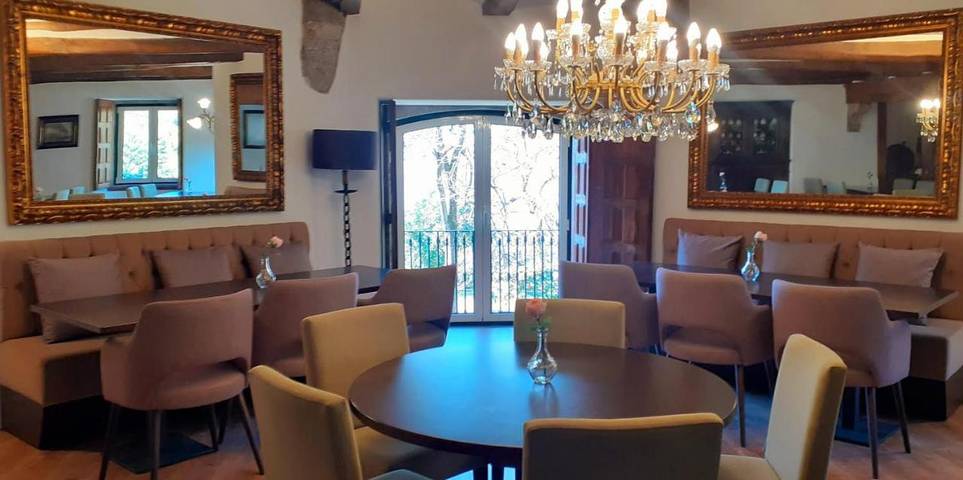 Location de vacances pour 6 personnes, avec bassin pour enfant et jardin ainsi que piscine et vue dans Santa Marinha do Zêzere - 4