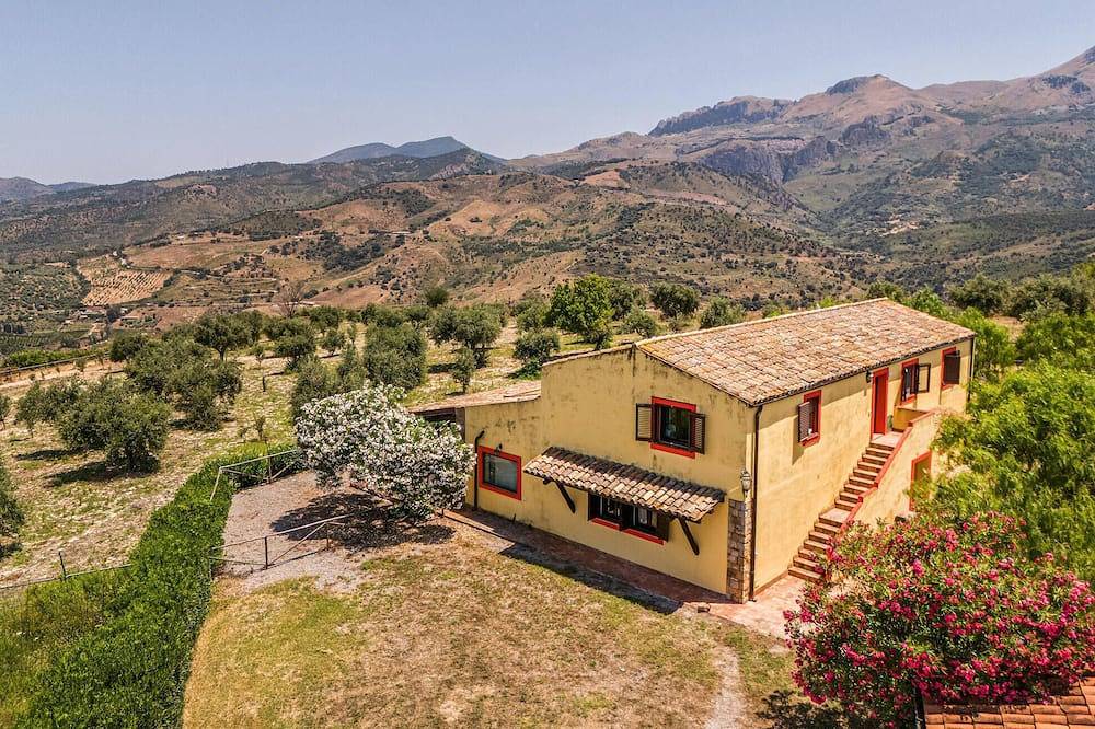 Ganze Wohnung, Schöne Wohnung in Collesano (Pa) in Collesano, Palermo Provinz