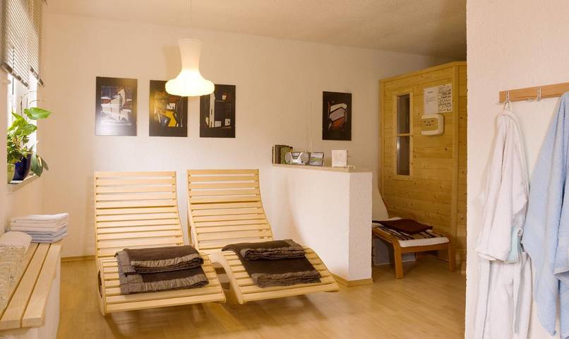 Ferienwohnung für 4 Personen, mit Balkon/Terrasse und Terrasse sowie Garten und Sauna in Mauth - 2
