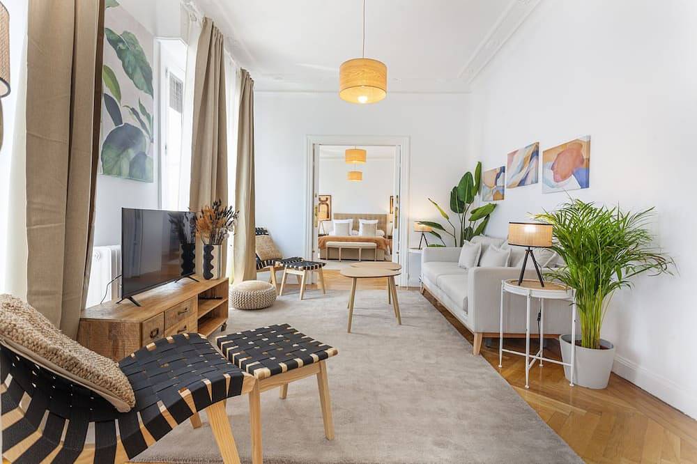 Entire apartment, Santa Ana Place apartment in Madrid in Centro (Madrid), Madrid