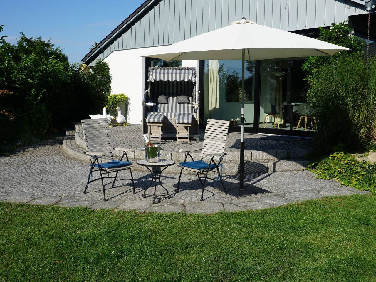 Großzügiges Haus mit traumhafter Gartenanlage in Rodewald, Aller-Leine Valley