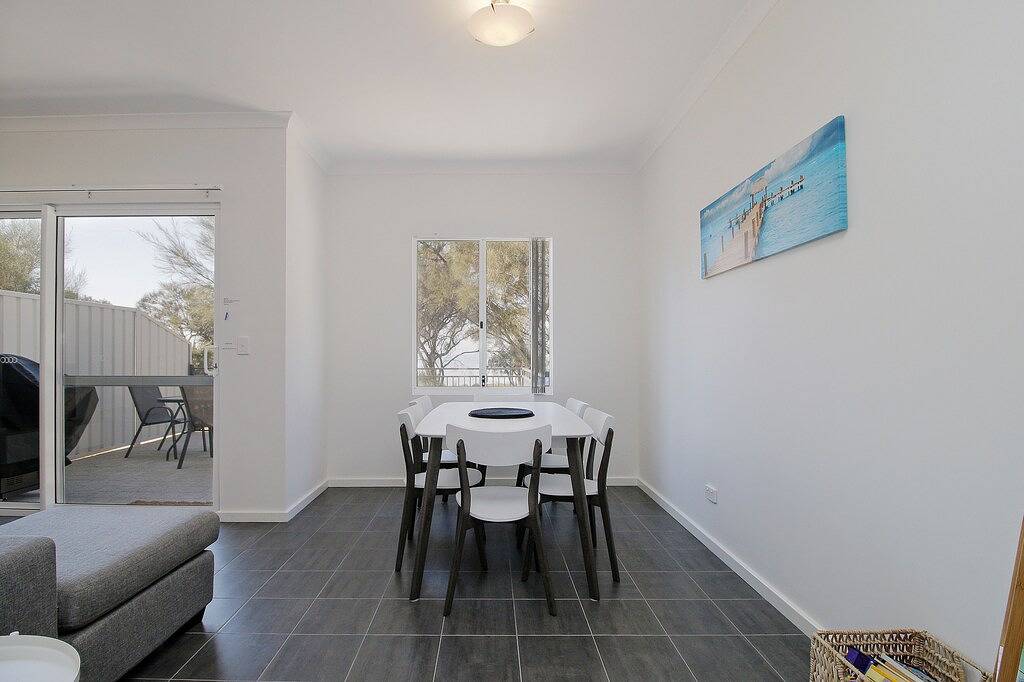 Ganze Wohnung, Mündung Waterfront - Blick von Ihrem Balkon! in Mandurah, Western Australia