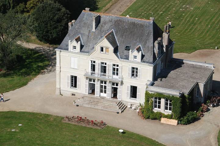 Location de vacances pour 20 personnes, avec jardin et jacuzzi à Chéméré