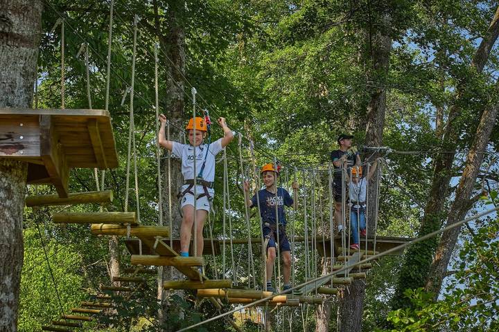 Camping für 6 Personen, mit Terrasse und Pool, mit Haustier in Franche-Comté - 4