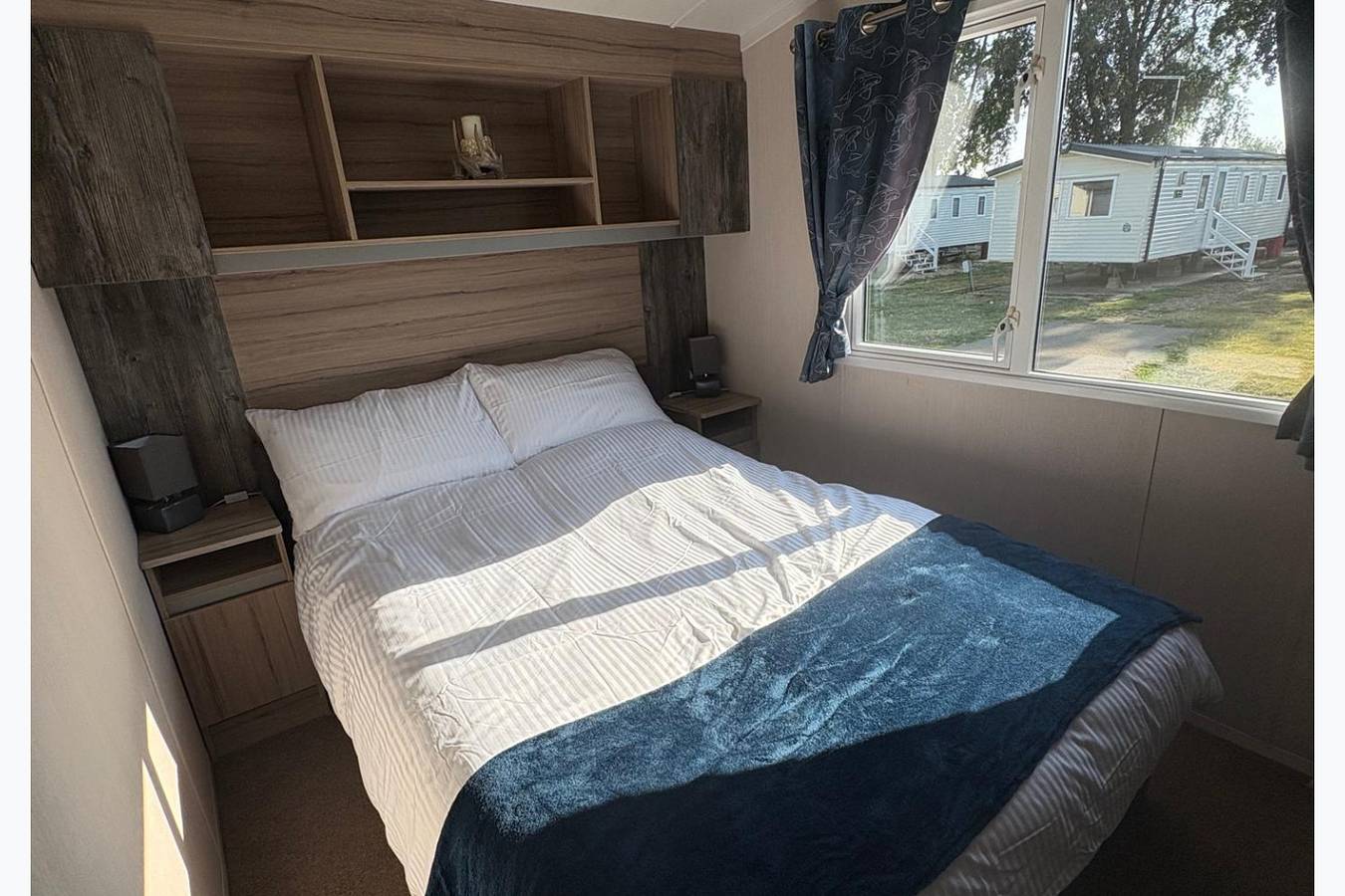 Billing Aquadrome 2-Bed Caravan, Sleeps 6, Parking in Northampton, Northamptonshire