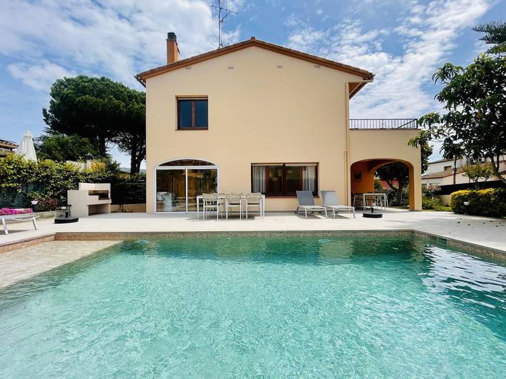Casa Hermanos by Costabravaway in Calonge, Costa Brava
