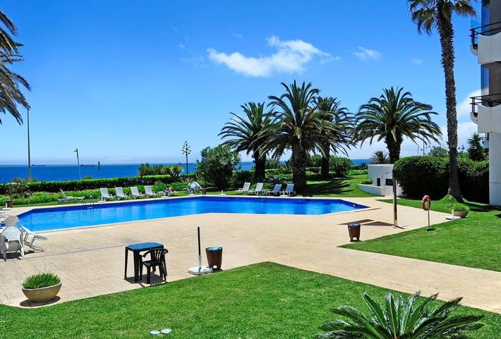 Appartement de vacances pour 5 personnes, avec vue ainsi que piscine et jardin