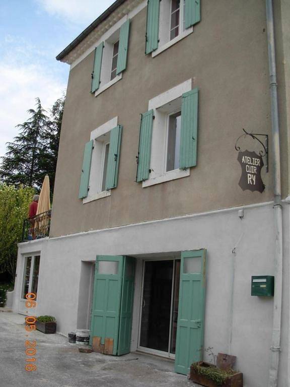 Gîte pour 4 personnes, avec vue et jardin à La Vernarède - 3