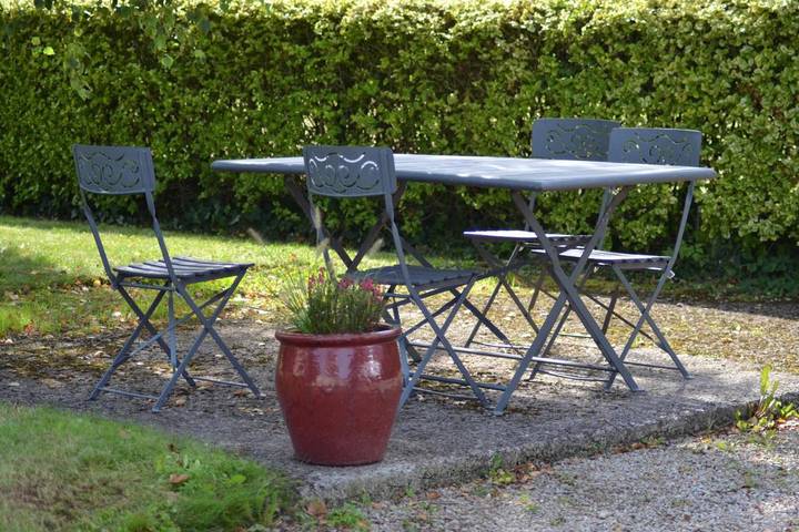Location de vacances pour 5 personnes, avec jardin à Neuville-au-Plain - 2